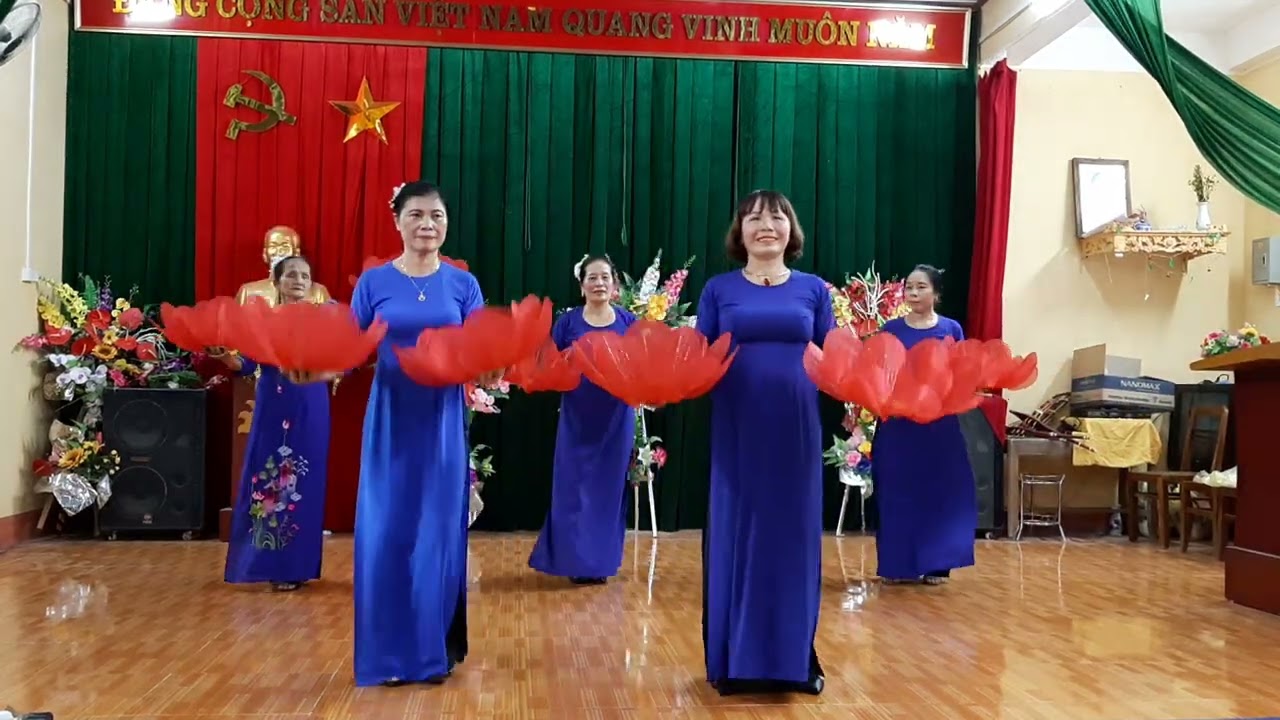 như có bác hồ trong ngày vui đại thắng clb hương sắc