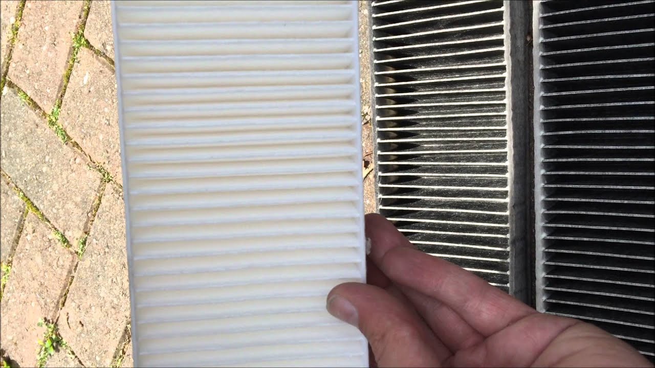 Citroen C4 Grand Picasso Pollen Filter/AC Filter change/removal