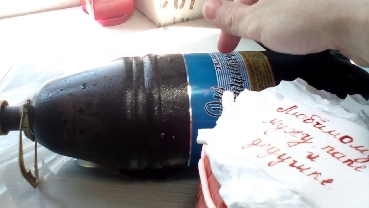 Торт в виде бутылки пива.Торт для мужчины.