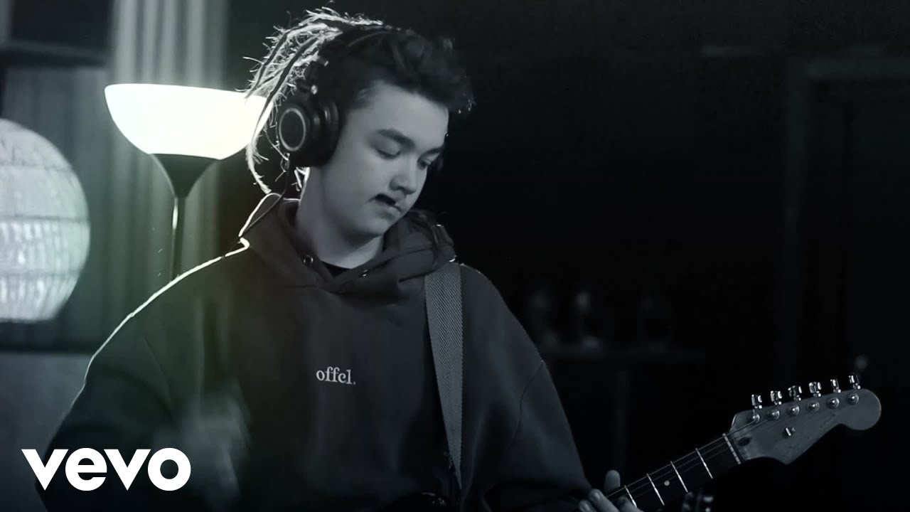 Taj Farrant - Cruz