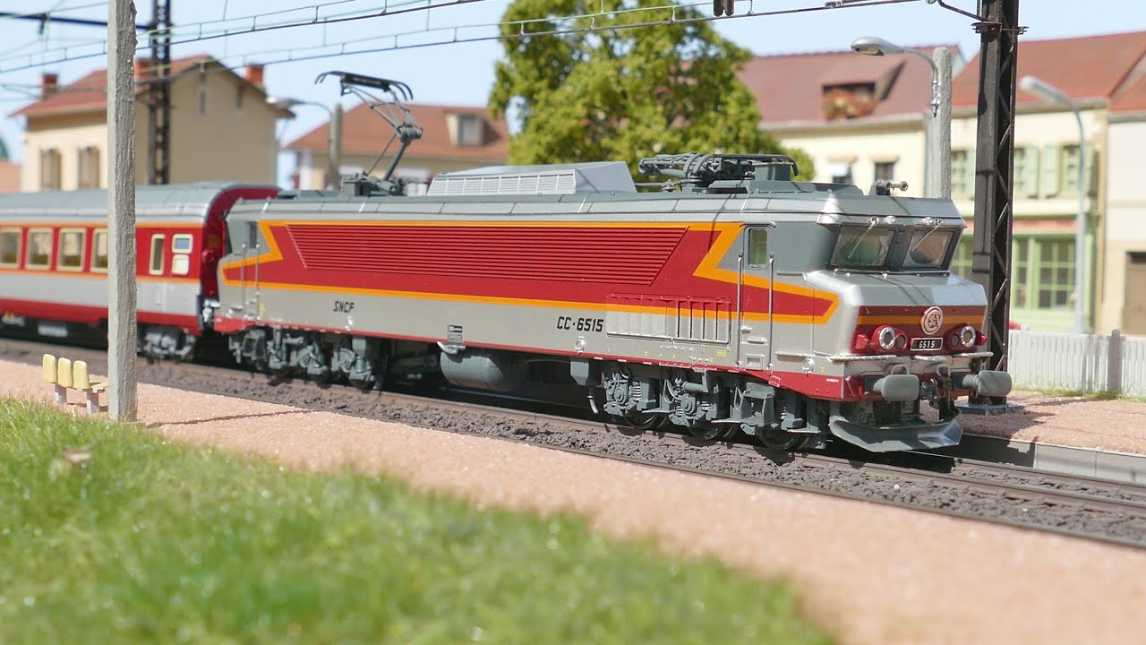 Réseau de train HO St Vivien + Rame Grand Confort et Capitole + sons réels vidéo n°23