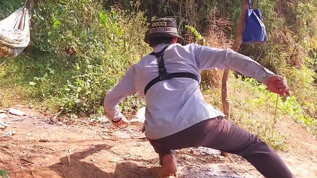 Nai hai cha con trỡ lại sông. Bé vịn xoáy câu côi dính những con cá gì nha anh em 