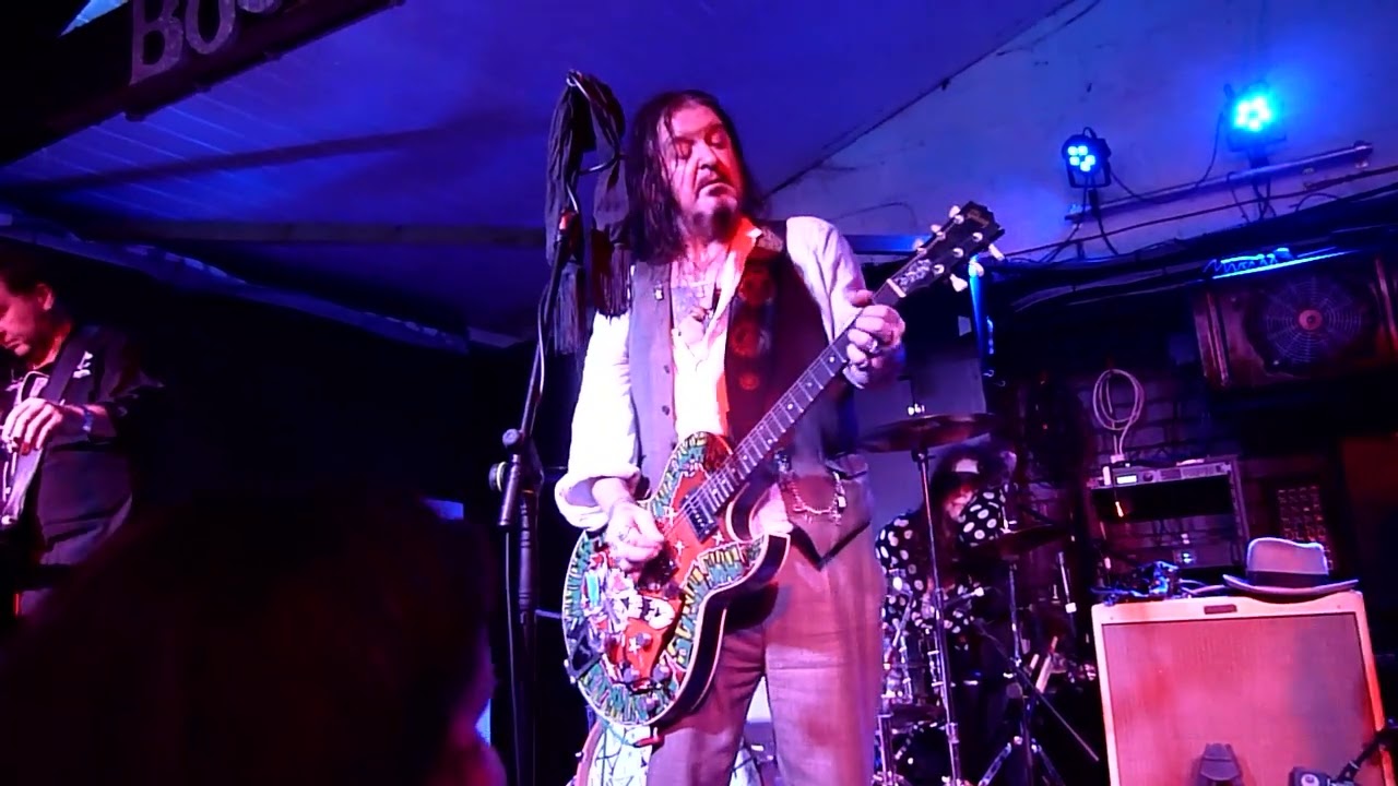 Tyla's Dogs D'Amour - Satellite Kid/I Don't Want You to Go