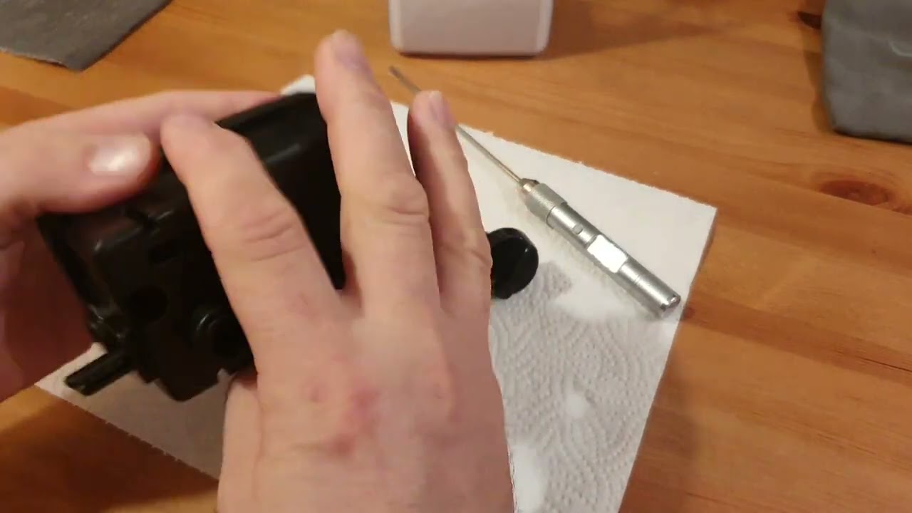 Delonghi spieniacz do mleka otwarcie  po 8 miesiącach.