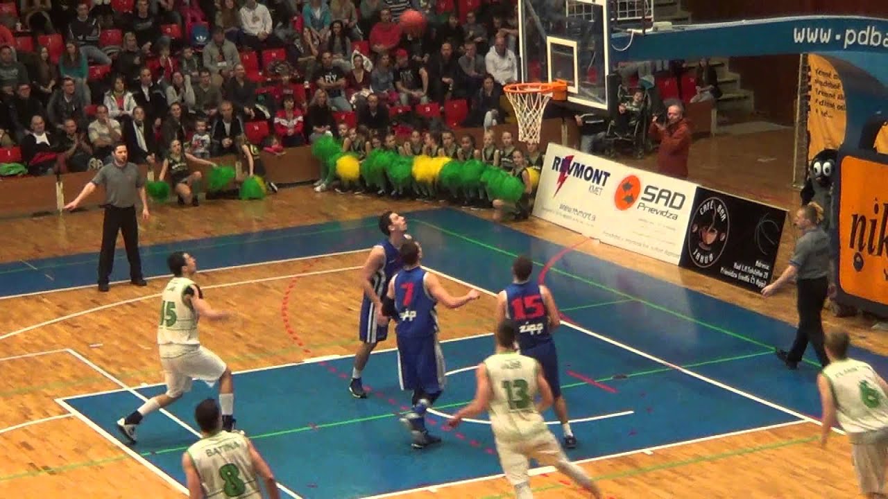 Zostrih zápasu BC Prievidza - BK Edymax SPU Nitra 18.1.2014