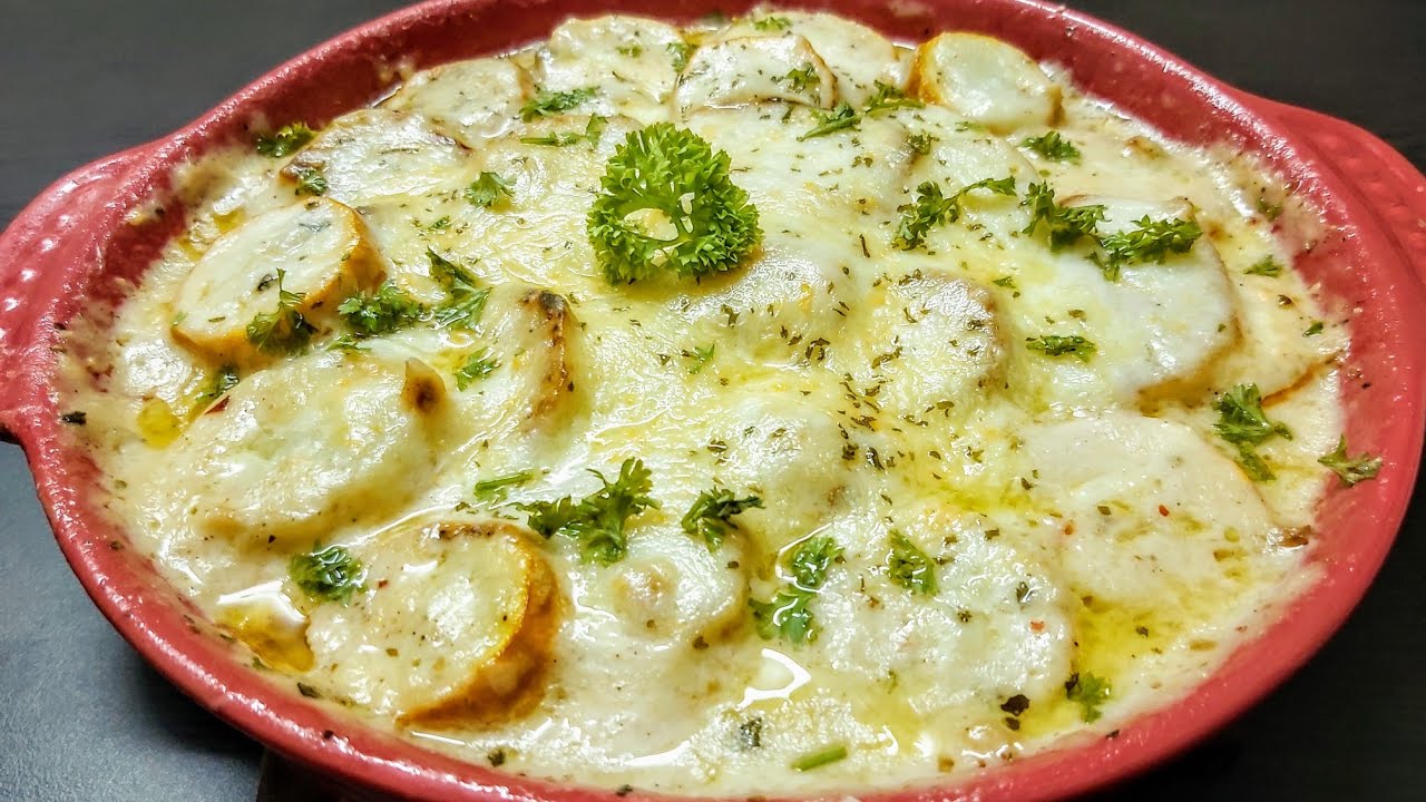 ZUCCHINI AND POTATO CASSEROLE | chessy baked potato and zucchini casserole recipe | zucchini gratin