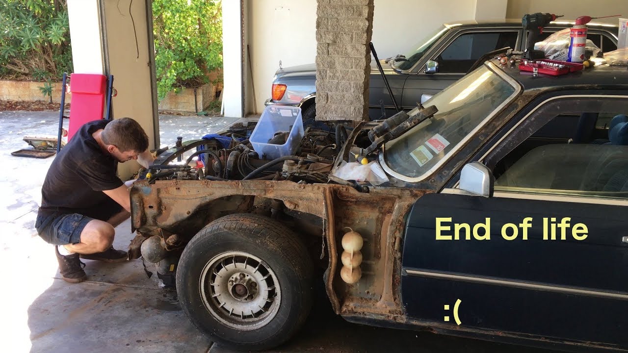 End of life - Mercedes 450SEL 6.9 #00018 meets its destiny