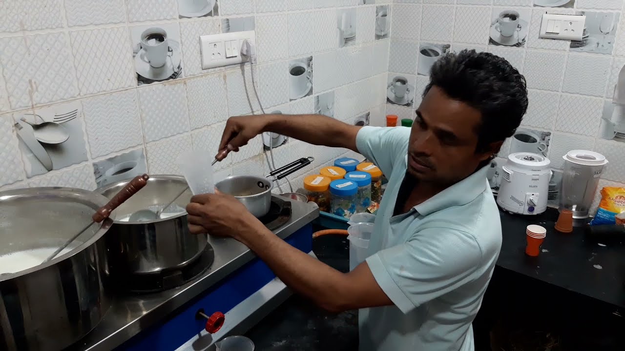 Famous Tea Time Tea Stall In Hyderabad | Tea Time Special Kulad Tea Making | #MudTea #MatkaTea