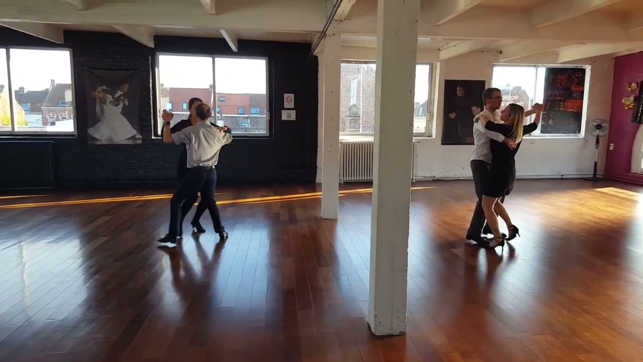 Chor&eacute;graphie valse lente premi&egrave;re partie