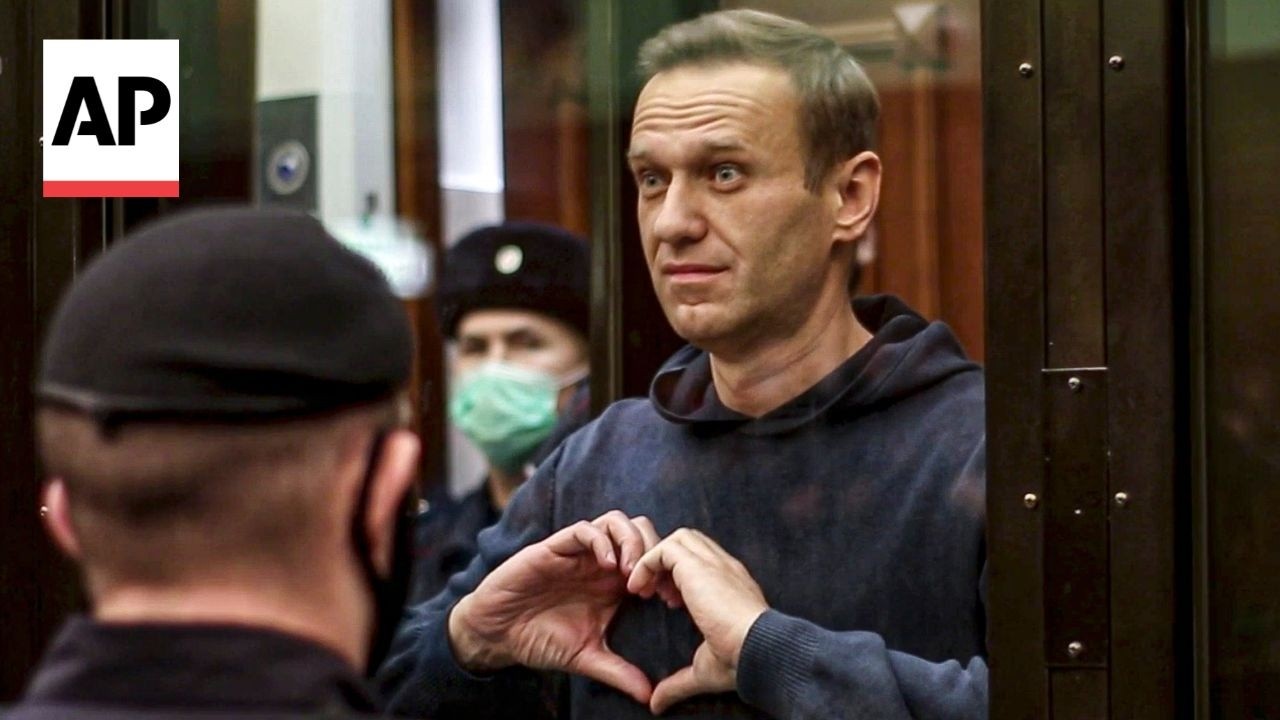 UK says Russia killed opposition leader Alexei Navalny using dart frog toxin