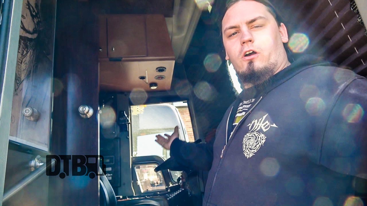 Nile - BUS INVADERS Ep. 1162