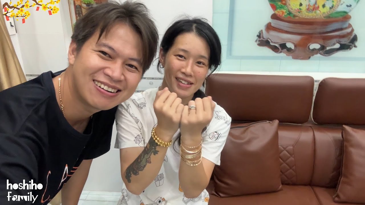 🔴HOSHIHO 27 Tết 2025 | Cuối Năm Đi Sắm V&agrave;ng Cho Vợ Nhật Shiho 🇯🇵😅