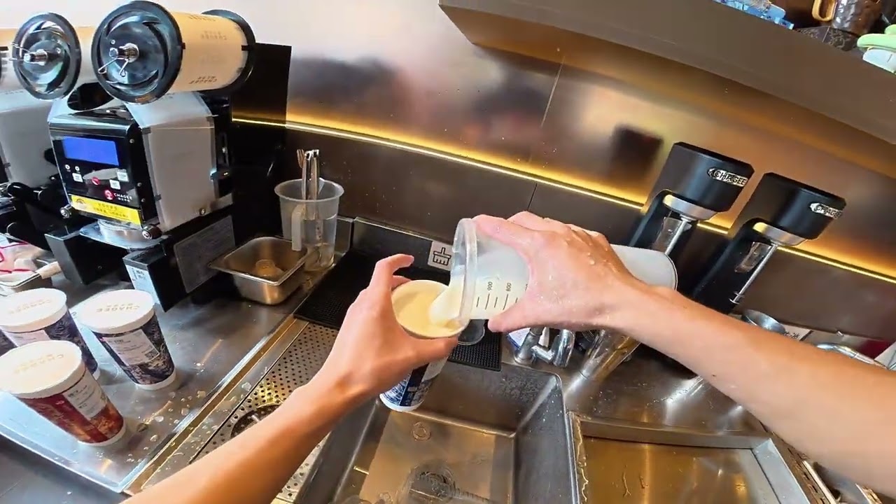 Billion Dollars Coffee Brand Better Than Starbucks | Cafe Vlog CHAGEE