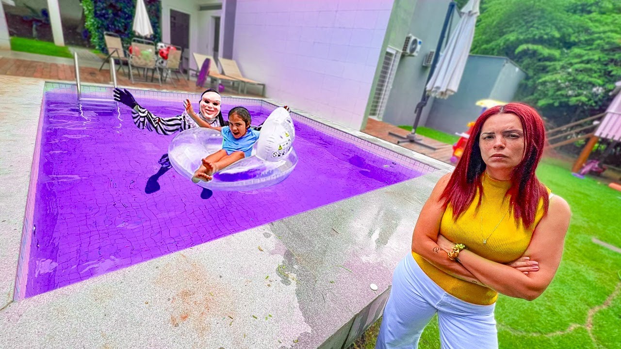 TROLEI MINHA MÃE COLORINDO A PISCINA DE CASA!!!
