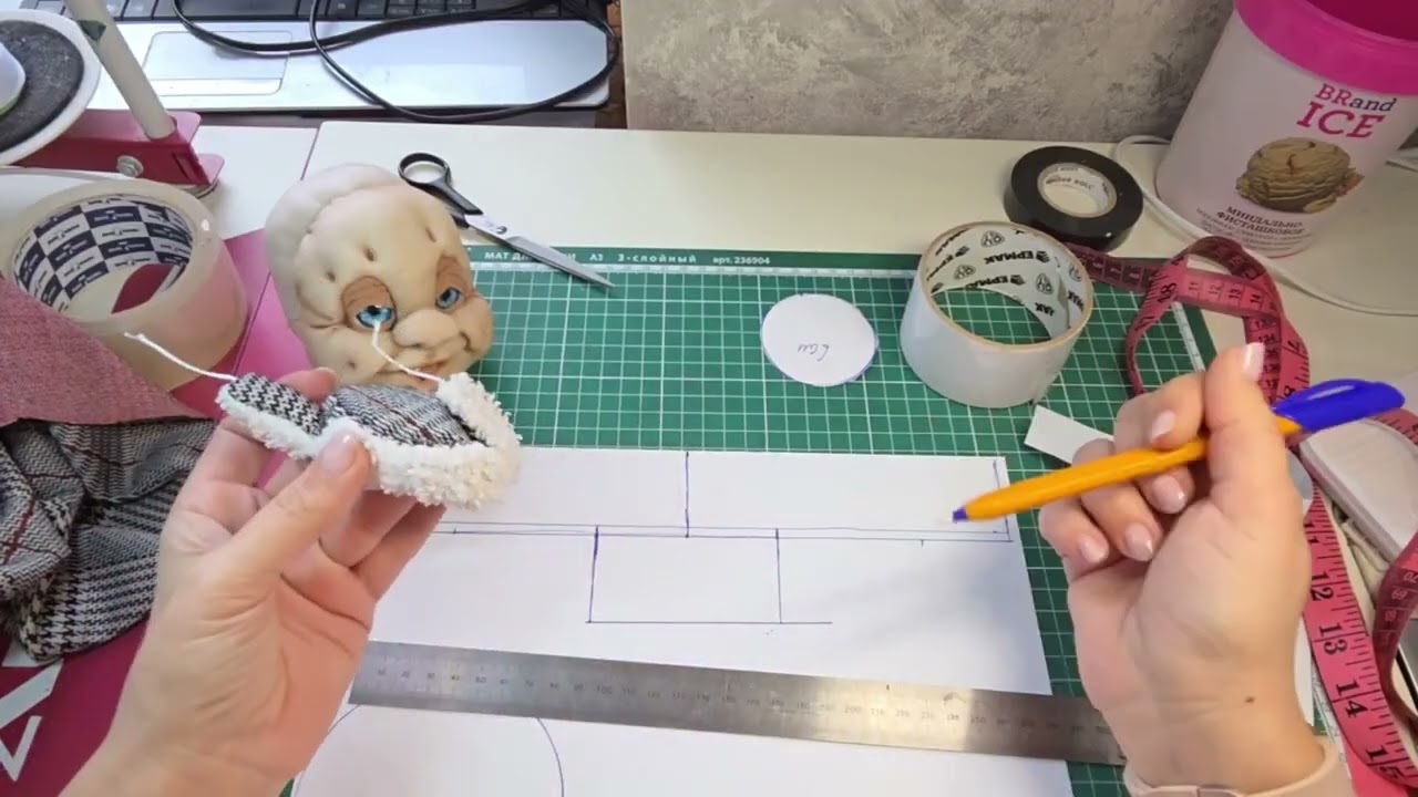 Шапка ушанка для куклы