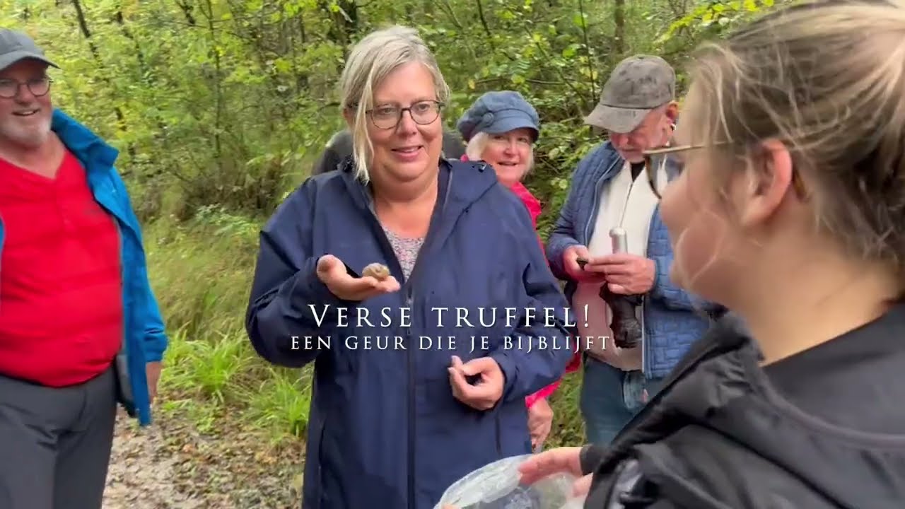 Truffeljacht in Le Marche | Met een lokale truffelzoeker het bos in