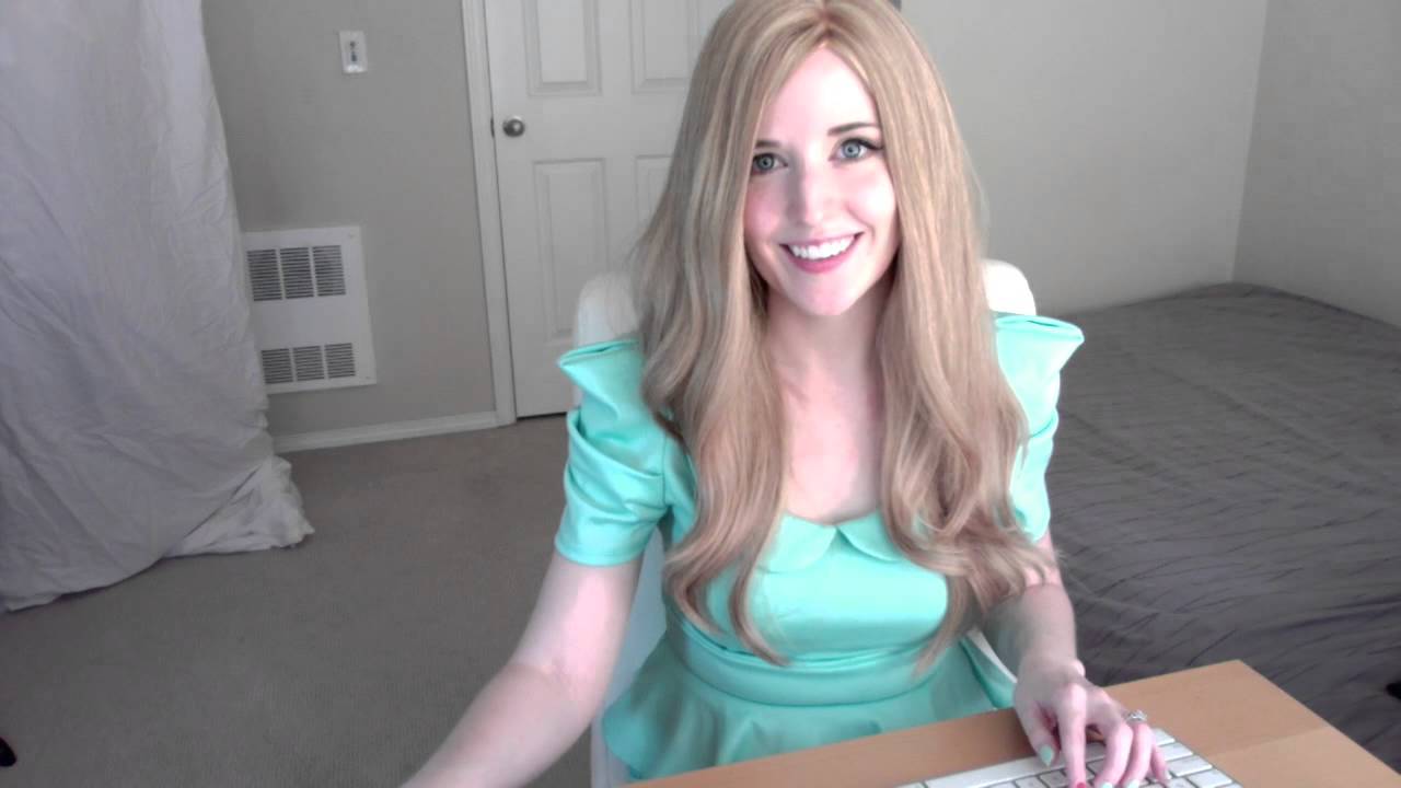 ASMR Travel Agent Role Play: Soft-spoken Formula 1 Dream Vacation