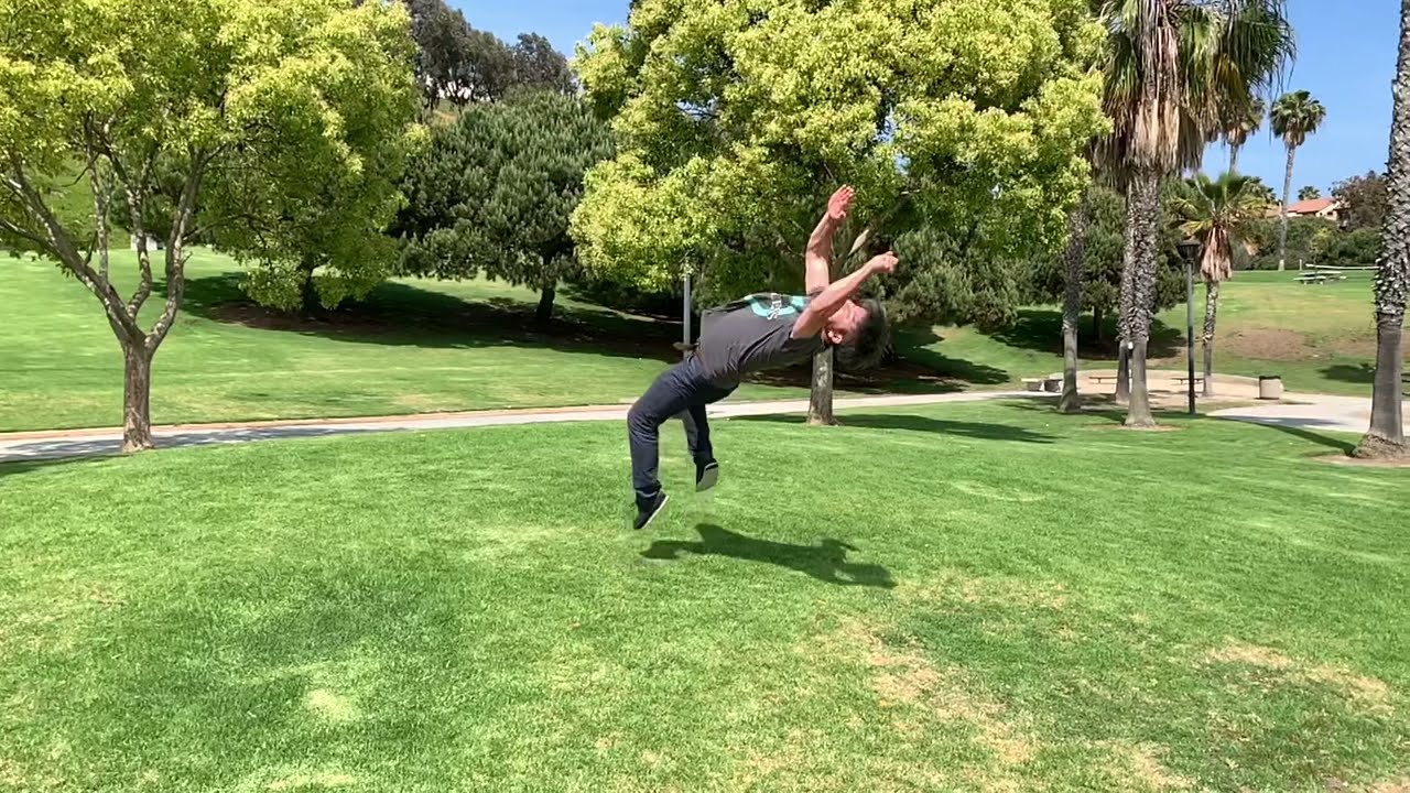 JC Bonnin Dislocates Finger After Back Flip