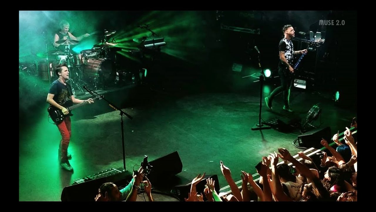 Muse - Showbiz [Live at Shepherds Bush Empire, London 2017] (Audio - Hidden Christmas Present!)