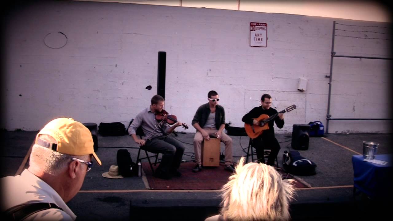 Azul - San Francisco Fisherman's Wharf Street Performance with Trio - John H. Clarke