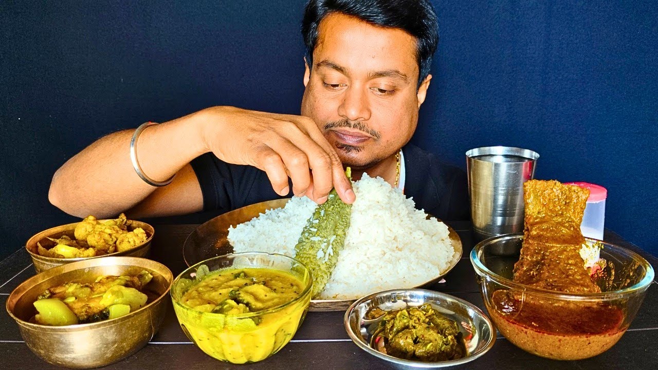 Big Bite Eating🔥Katla Macher Kalia🐟, Dal Shuktoni😋, Katla Mach Laor Jhol🐟, Morola Mach Phulkopi Jhol