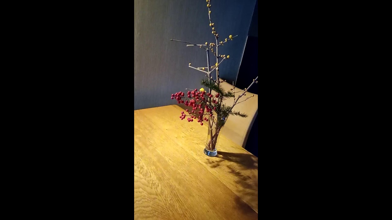 店用のお花買ってきたので、生けつつ雑談LIVE！