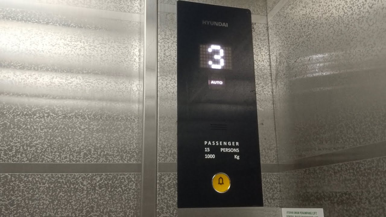 NAIK LIFT BARU MERK HYUNDAI DI RS BETHESDA, YOGYAKARTA