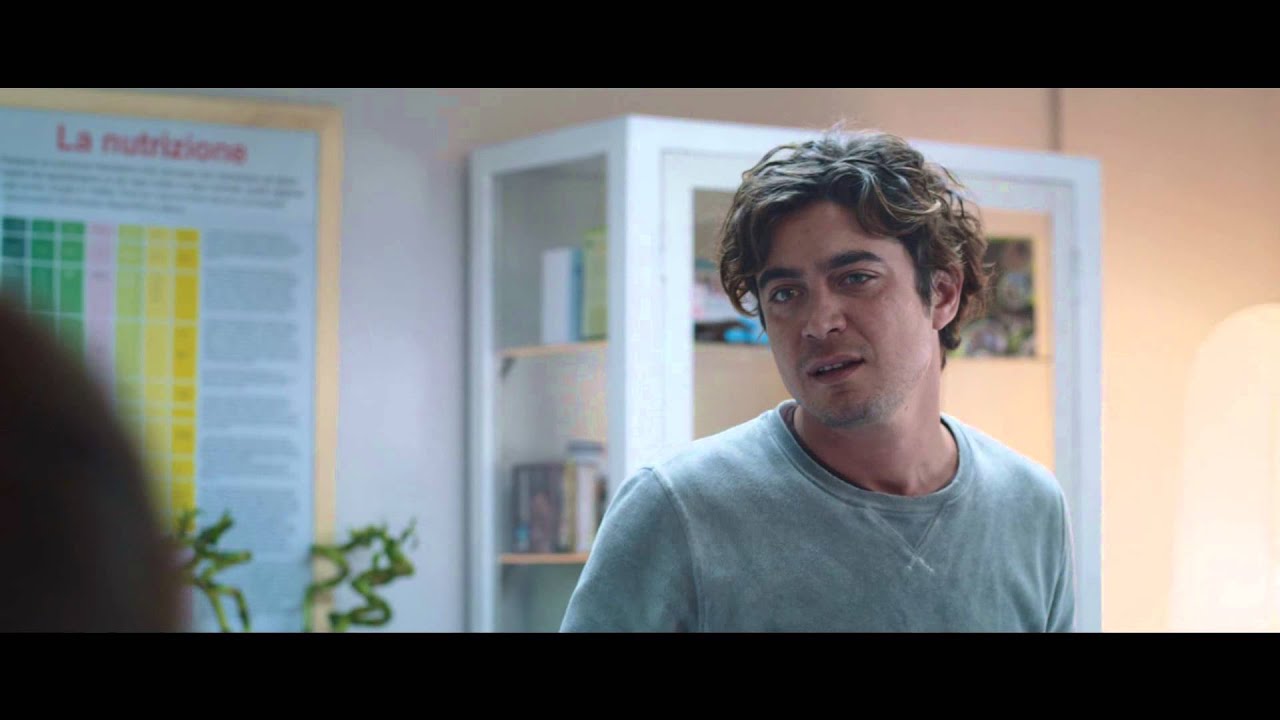 NESSUNO SI SALVA DA SOLO di Sergio Castellitto - Scena del film 