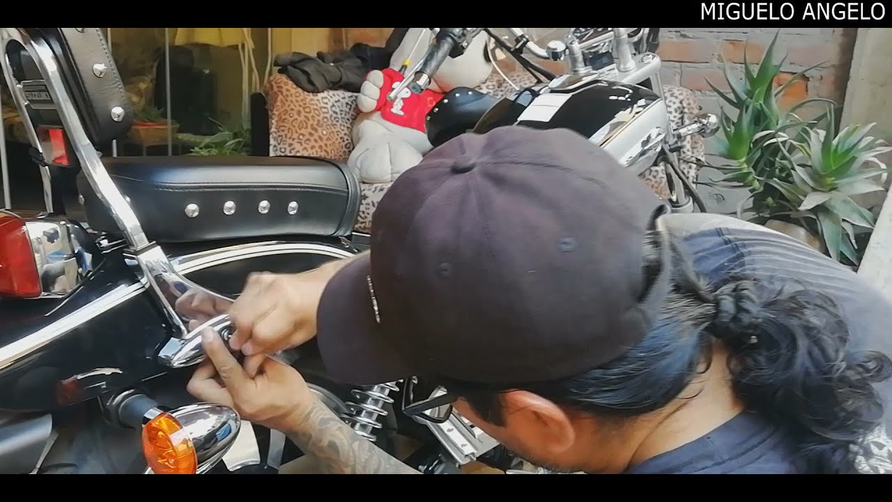 SUZUKI GZ 150 -  QUITAR ASIENTO TRASERO #Suzukigz150 #gz150 #Chopper #Custom