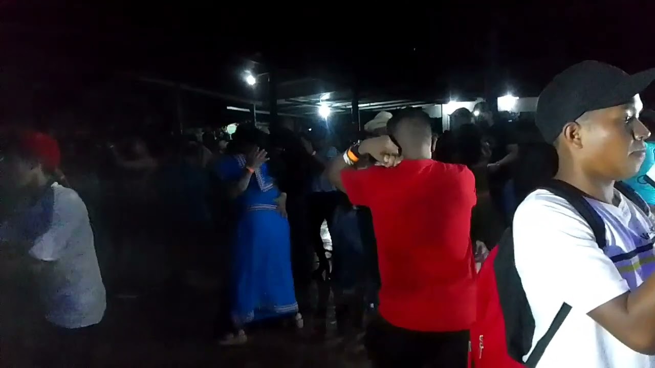 baile jardín el mango San felix.. Lesly santamaría
