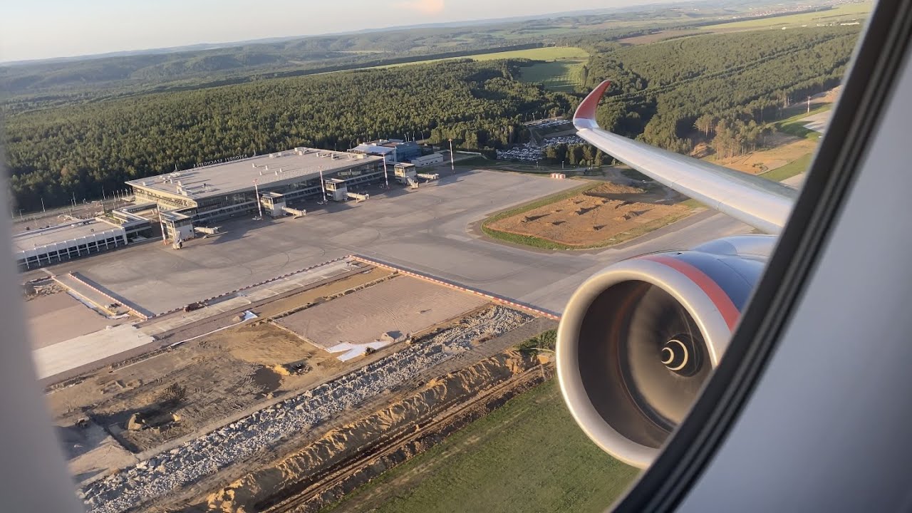 Взлёт Airbus A350-900 а/к Аэрофлот из Красноярска