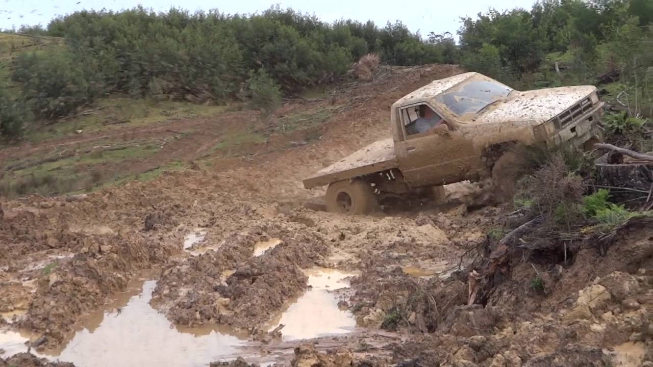 Hilux 4age - possum palace 2016