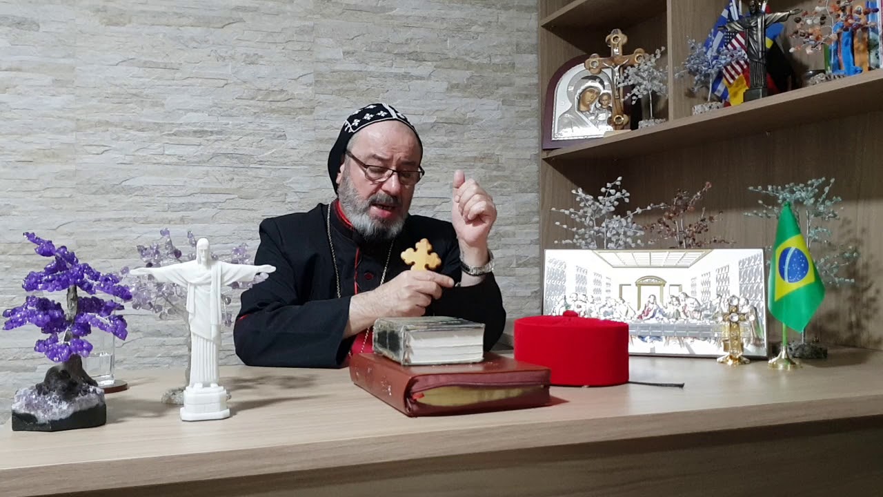 الملابس الكهنوتية في كنيستنا السريانية الأرثوذكسية. تفسيرها