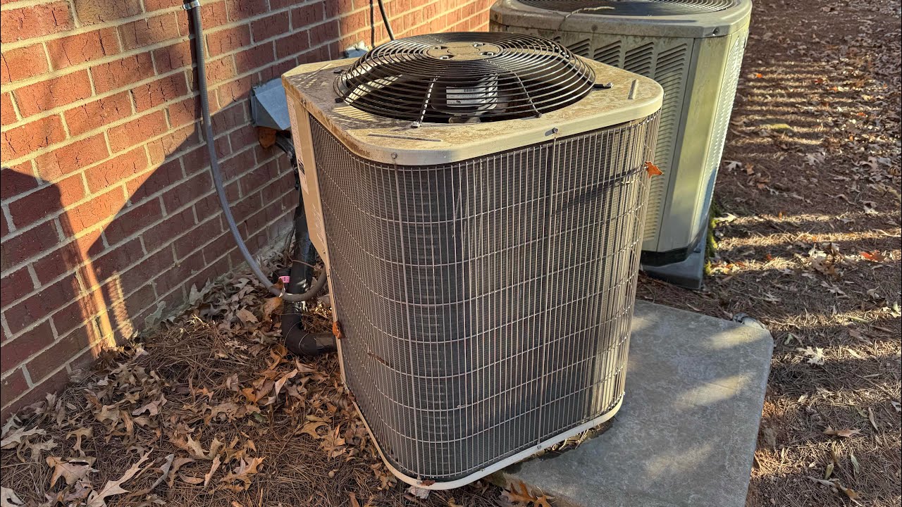 2021 Bryant Sentry 14 Heat Pump - Full Defrost Cycle