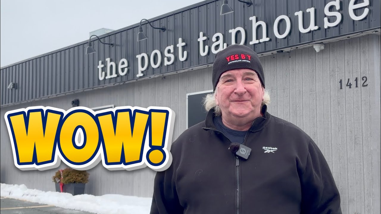 Ресторан The Post TapHouse | Рыба с картофелем фри и бургеры Smash Burgers в Торбее, Ньюфаундленд.