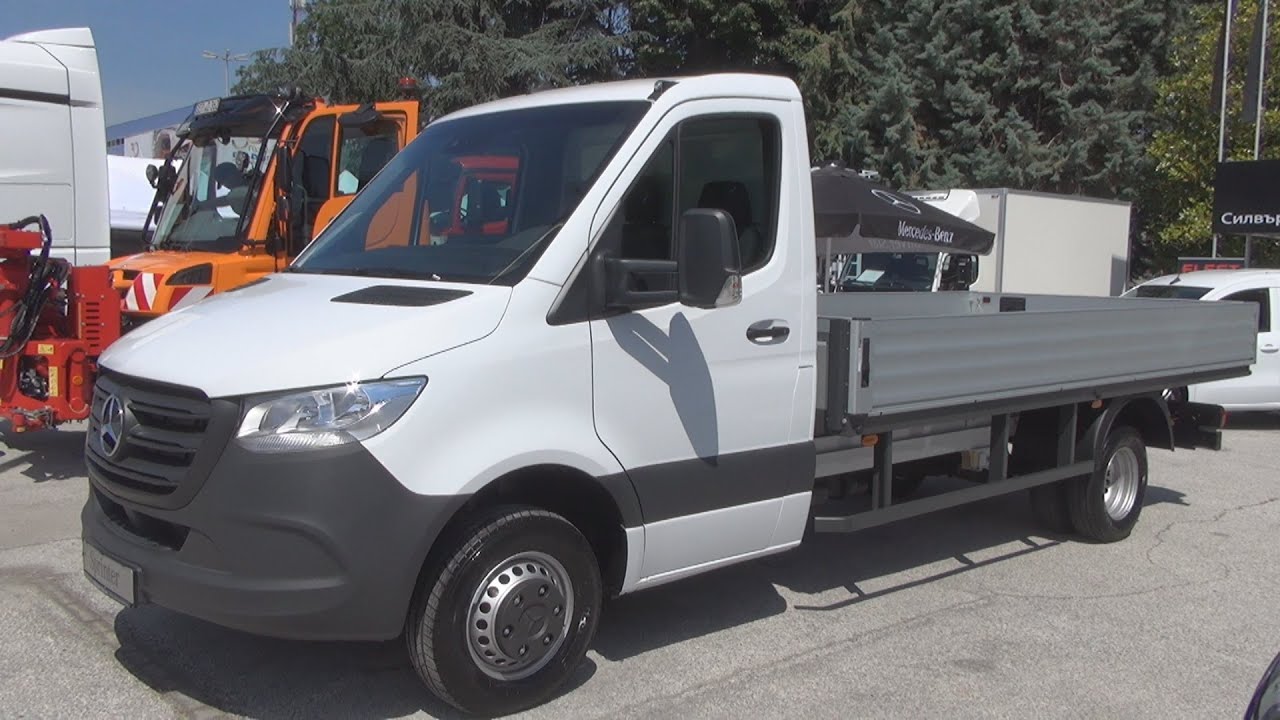 Mercedes-Benz Sprinter 517  4x2 Tipper Truck (2023) Exterior and Interior