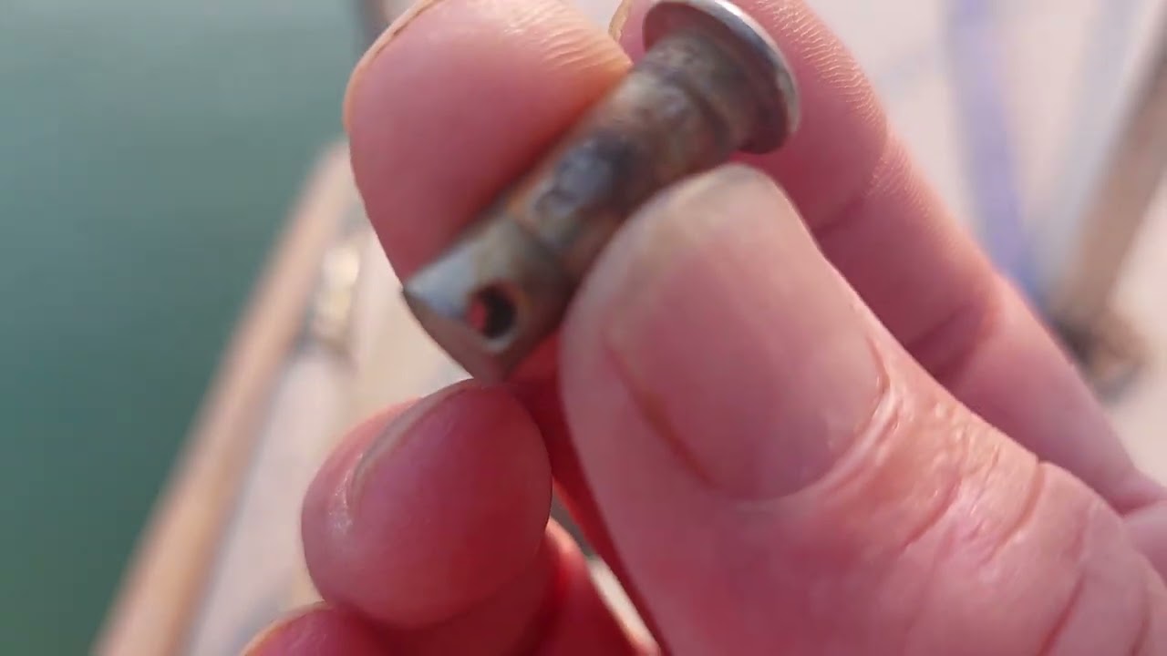 Great tips for yacht bottle screws & quick checks plus what's better rigging pins or clevis pins!