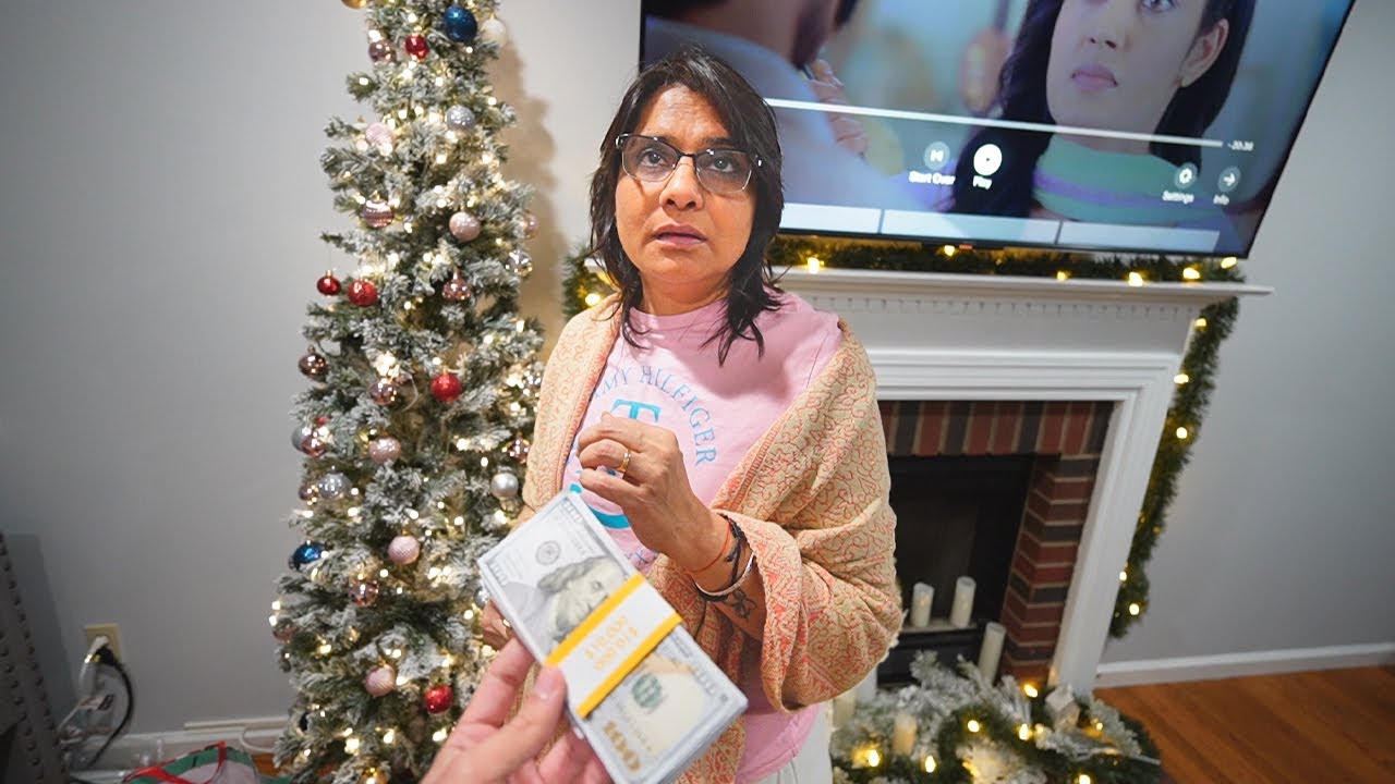 Handing My Indian Mom $10,000 for Christmas (told her I "sell")