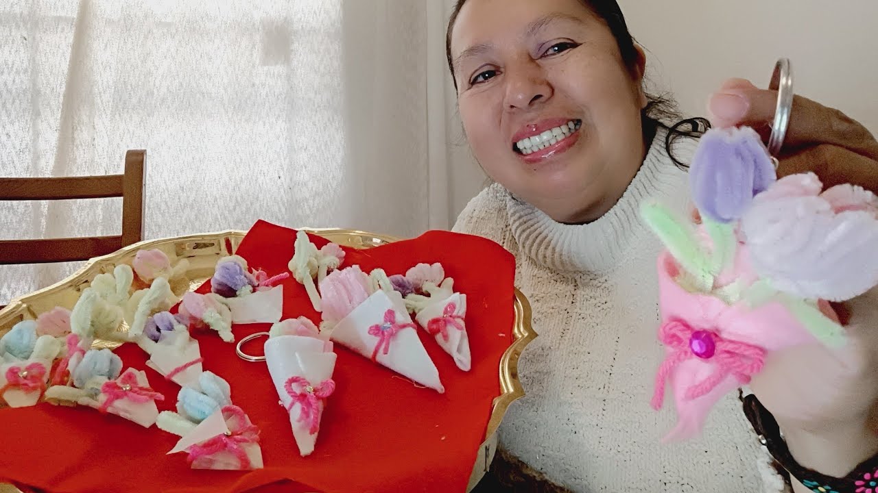 Llaveros De Tulipanes Con Limpiapipas 💐🎁❤️
