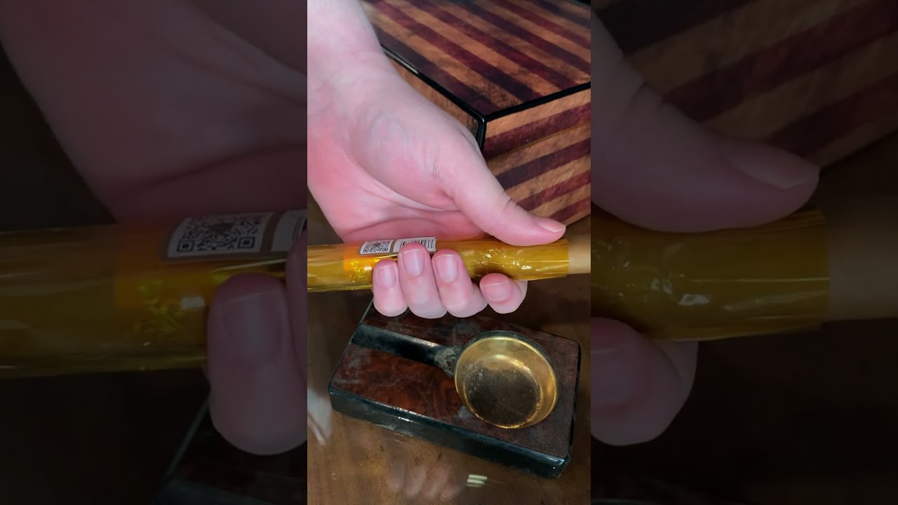 🍾 Perdomo Champagne Cigar ASMR | Relaxing Unboxing & Lighting Sounds #PerdomoChampagne #CigarASMR