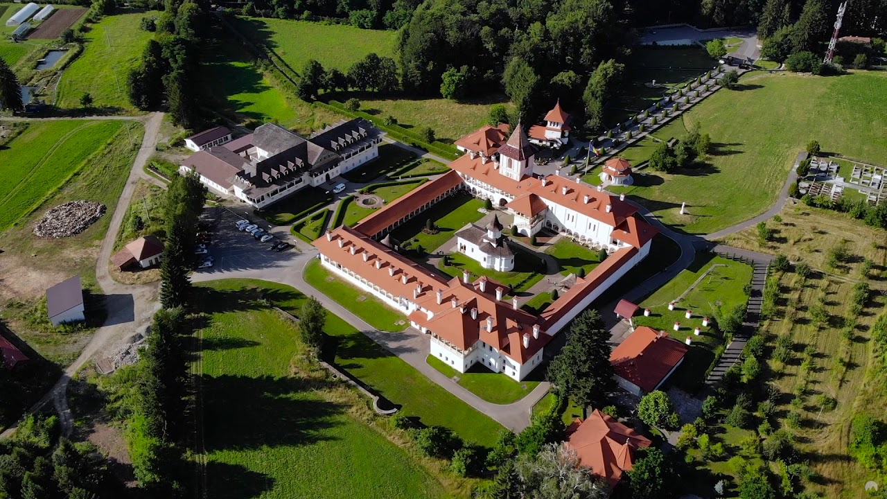 Mănăstirea Brâncoveanu | Sâmbăta de Sus | Roturistic.ro | Cazare