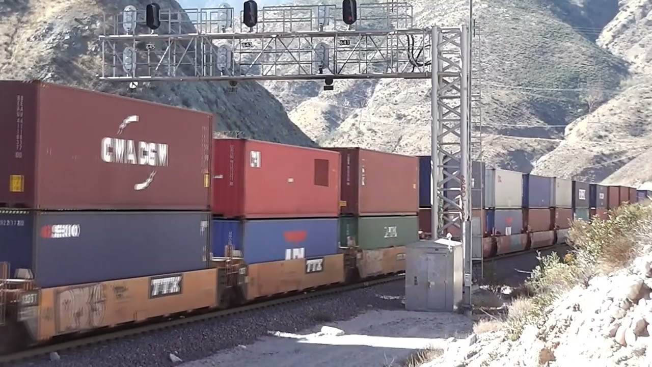 BNSF Intermodal, UP Manifest and MOW equipment at Cajon Pass the 14th of November 2018