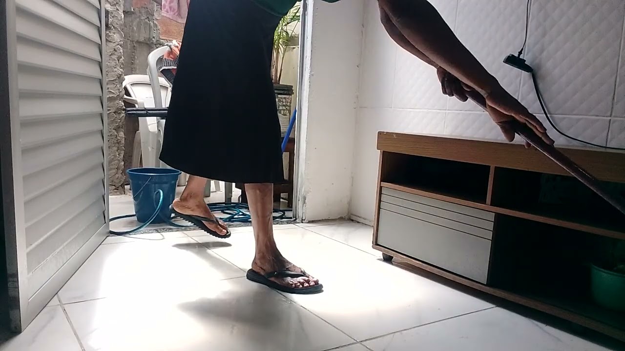 Agora lavando a sala 