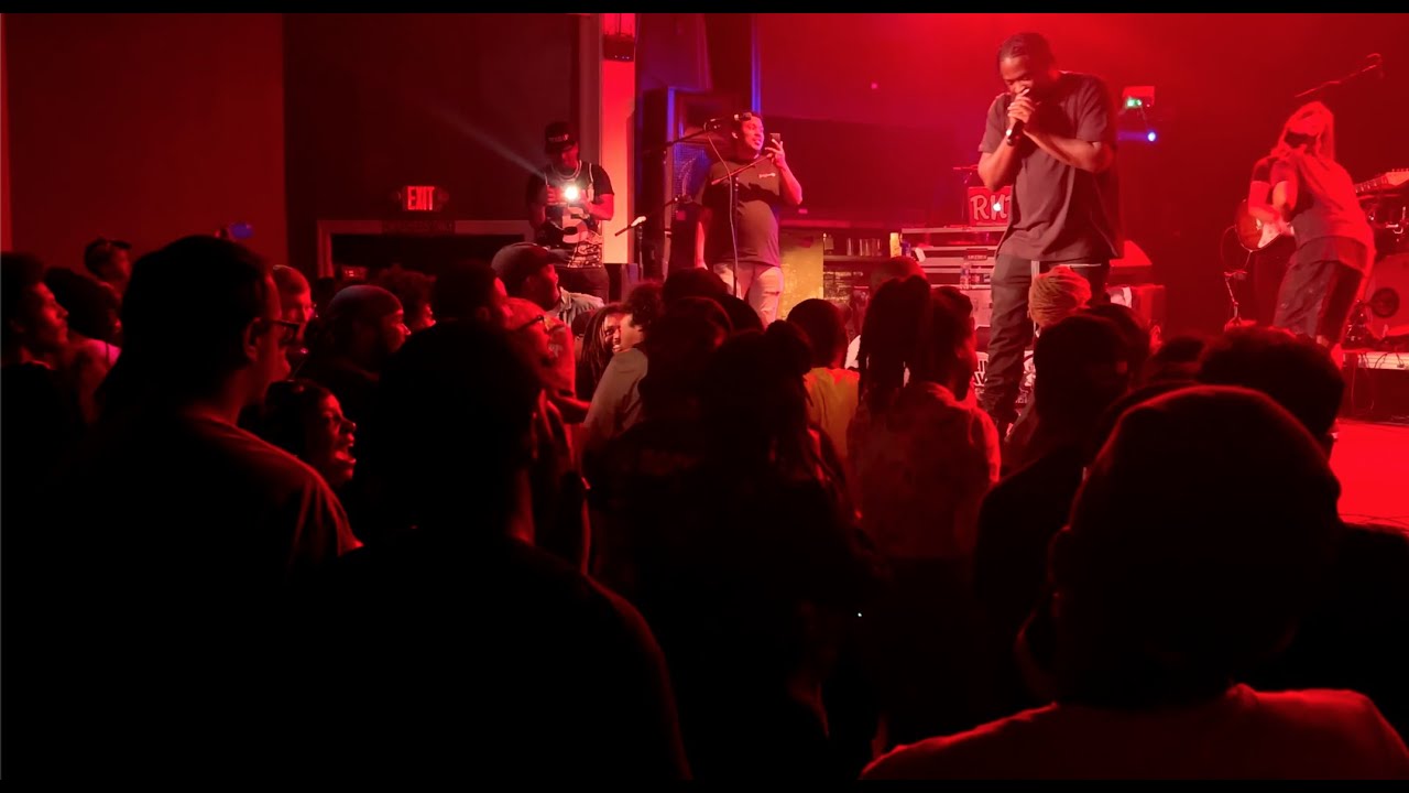 Jooselord performs 