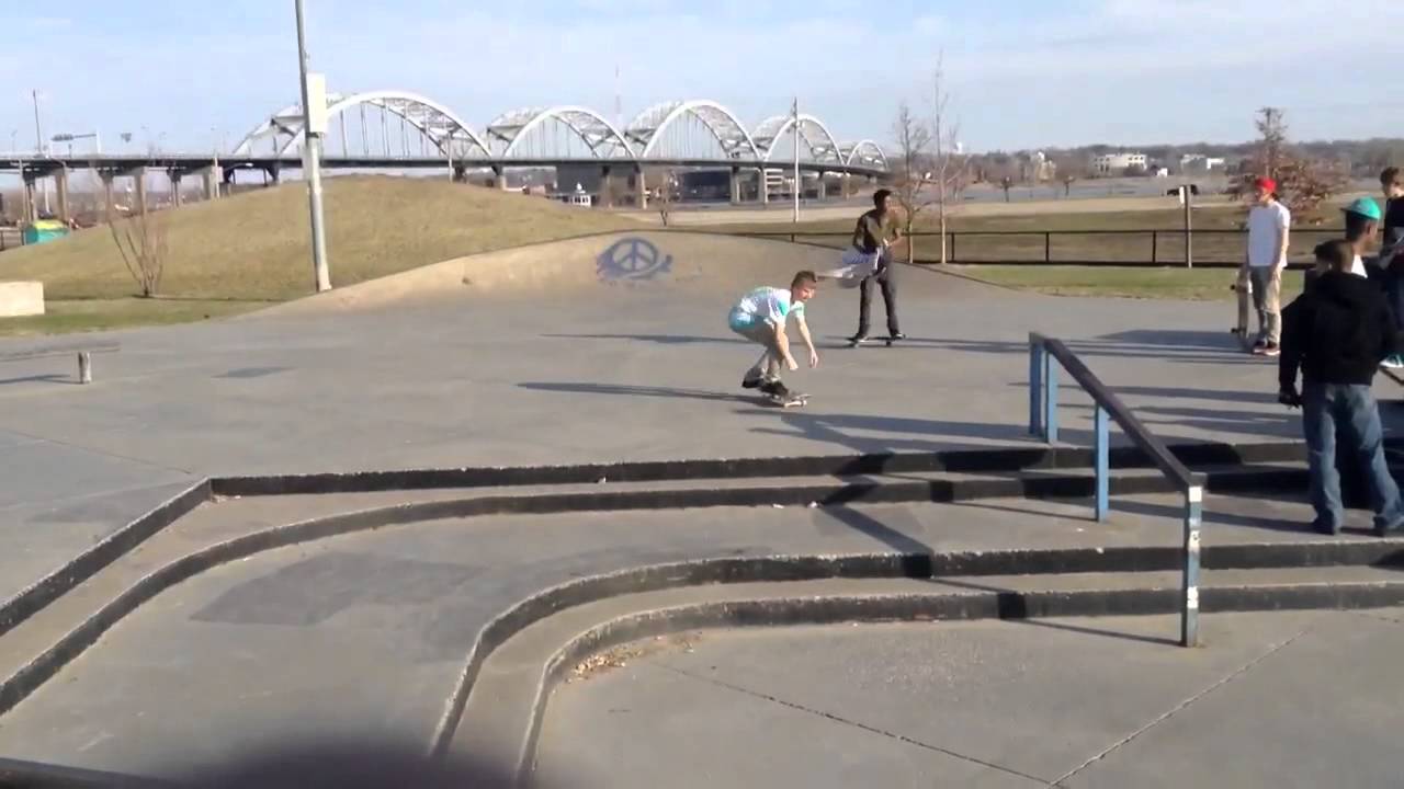 Alex Perkins Double set tricks