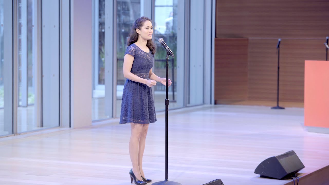 Ali Ewoldt performs 