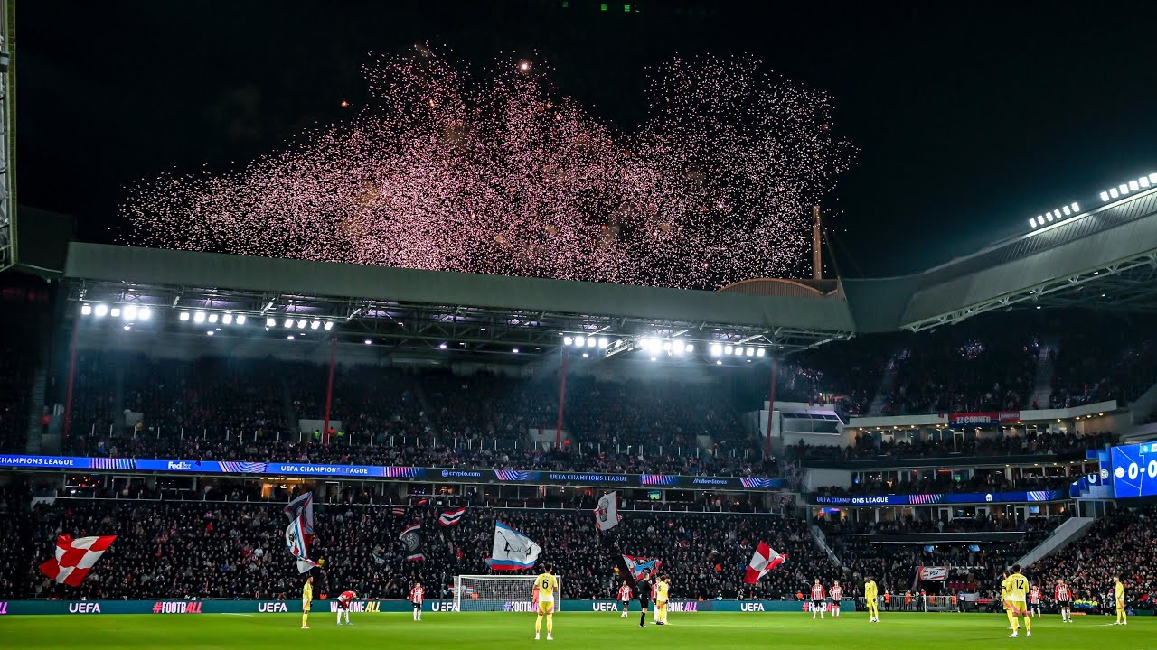 [Chant/Song] Ik zie de lampen alweer schijnen : PSV-Juventus : 20/02/2025 : 3-1