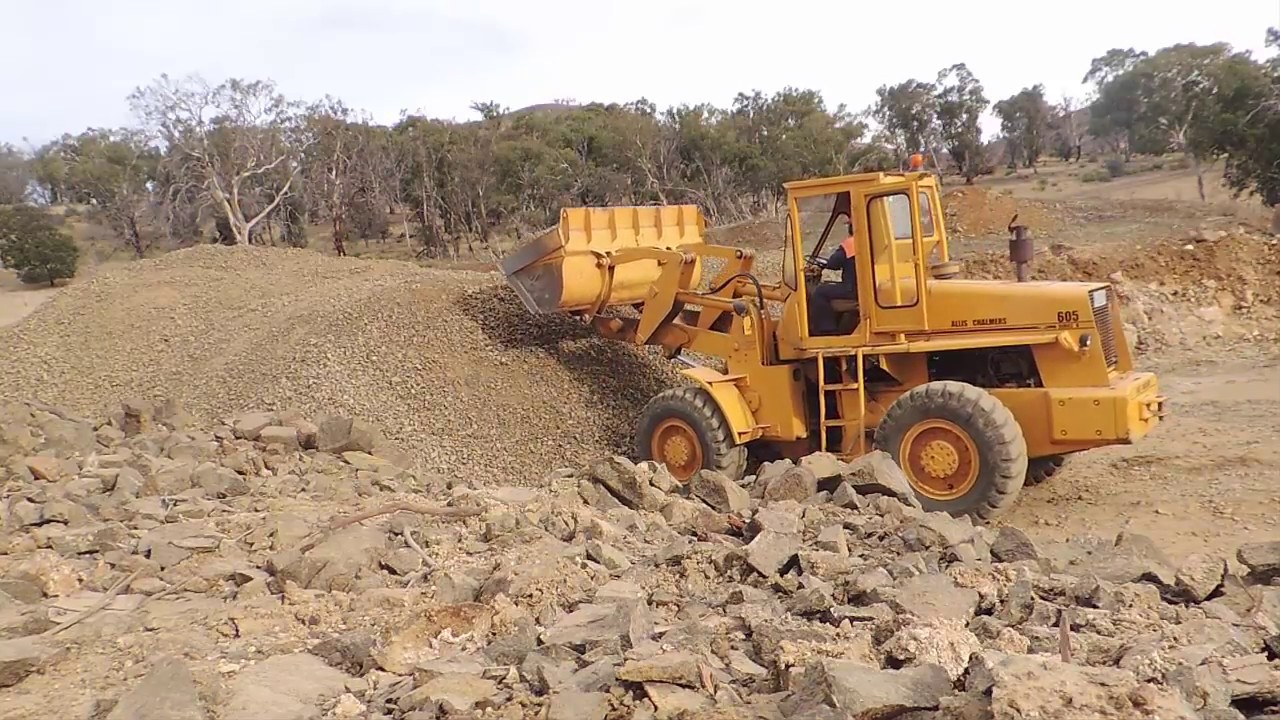 Crushing rock in the quarry