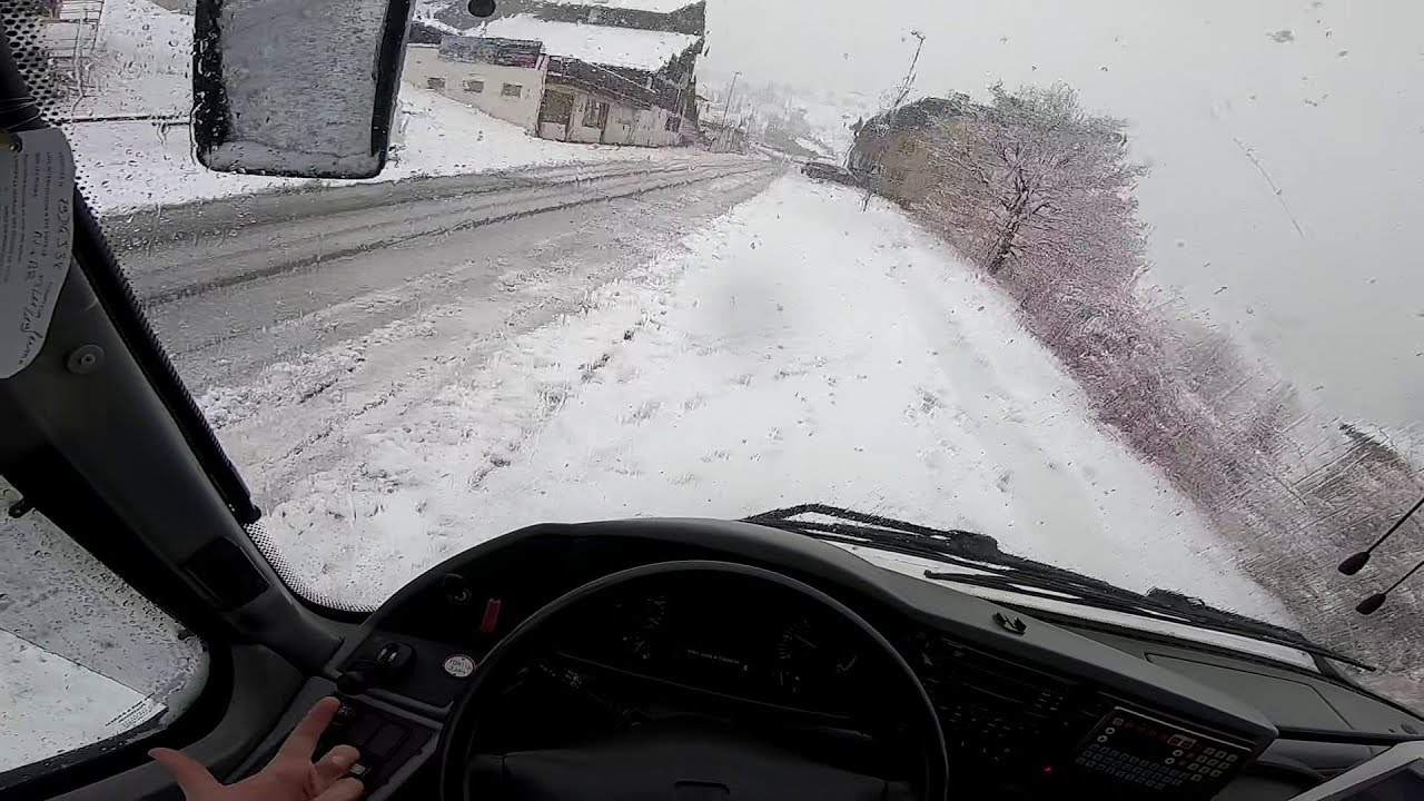 Ligne 3020 #1 : l'Alpe d'Huez sous la neige en Bova Futura FLD
