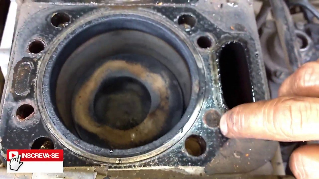Motor MWM passando compressão para o radiador.